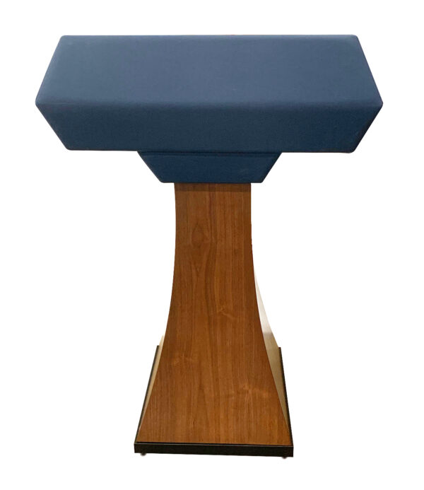 FALCON PATRIOT LECTERN - In durable lacquer-coated veneer